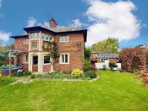 Photo 9- click for photo gallery